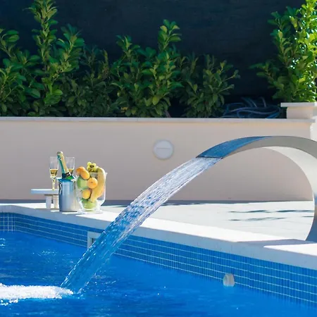 Milena With Heated Pool And Jacuzzi Villa Kostanje
